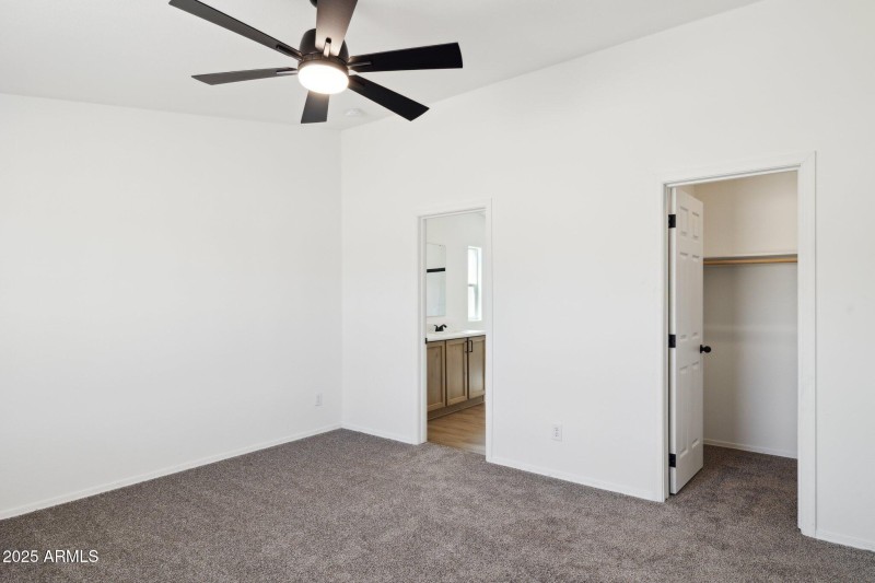 12-web-or-mls-51288-w-blue-jay-st