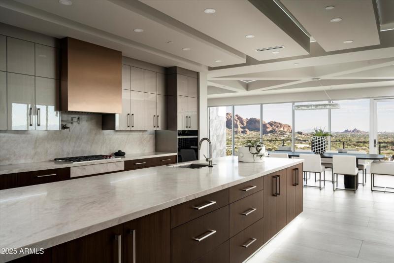 033_Kitchen