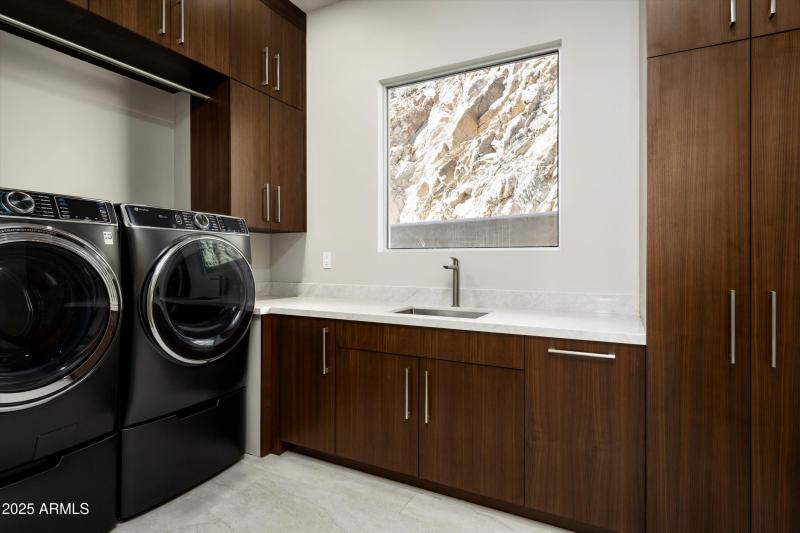 052_Laundry Room