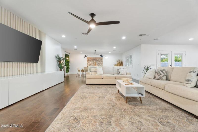 Living & dining areas