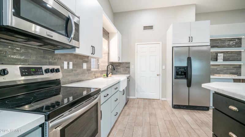 19055 N 5th Ave-13