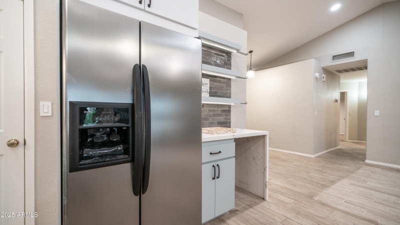 19055 N 5th Ave-15