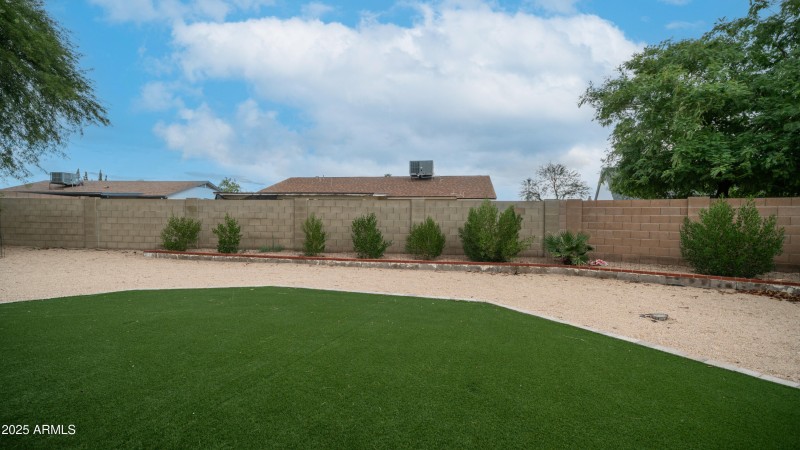19055 N 5th Ave-5