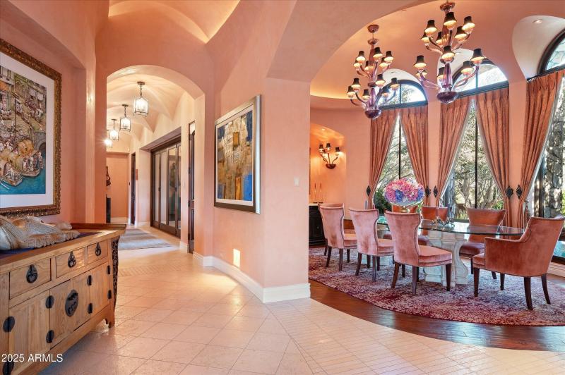 Entry hall to Dining