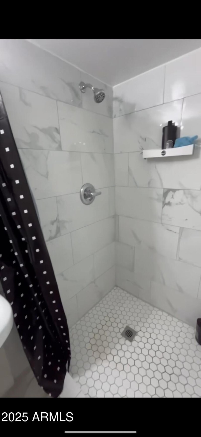Studio showers