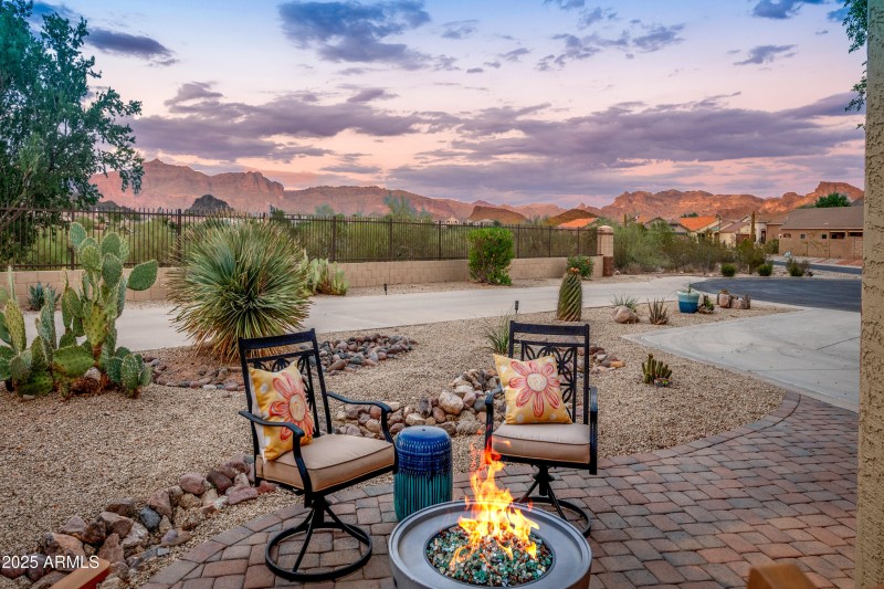 18019-La-Posada-Court-1