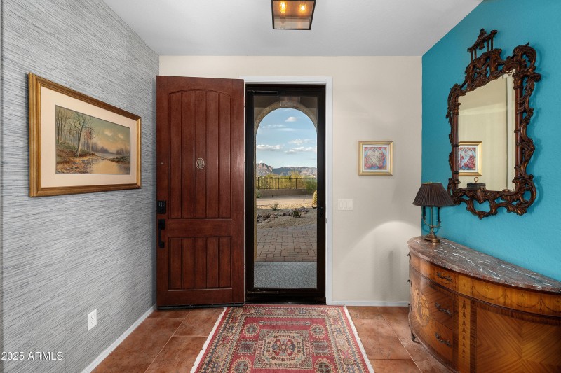 18019-La-Posada-Court-10