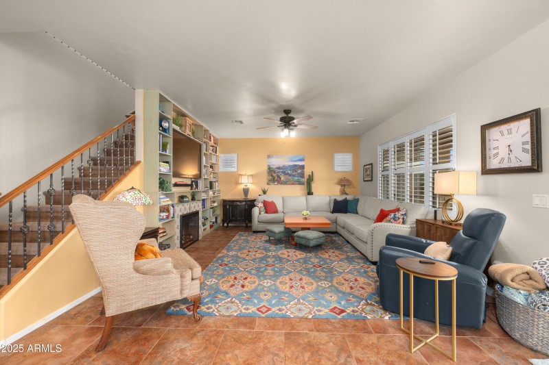 18019-La-Posada-Court-23