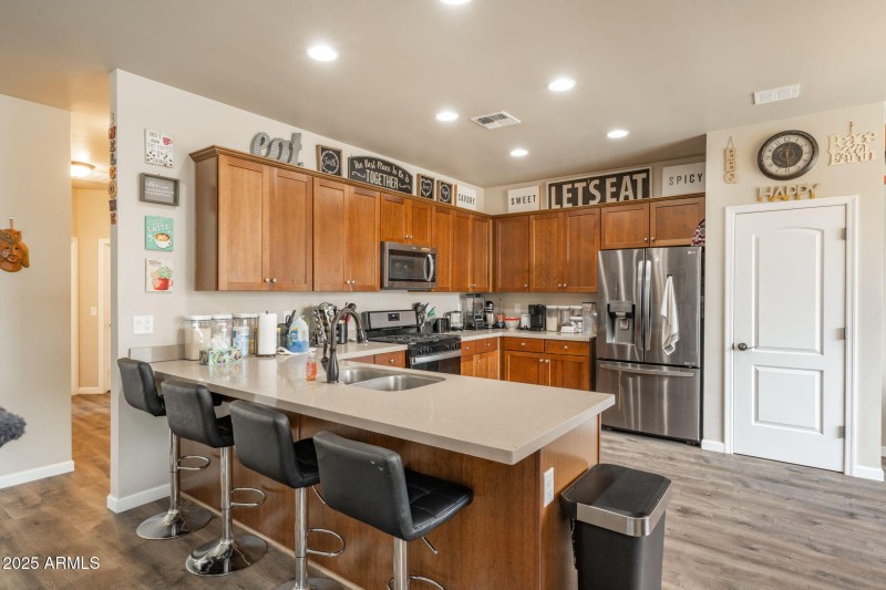 19-web-or-mls-377-grafton-ct