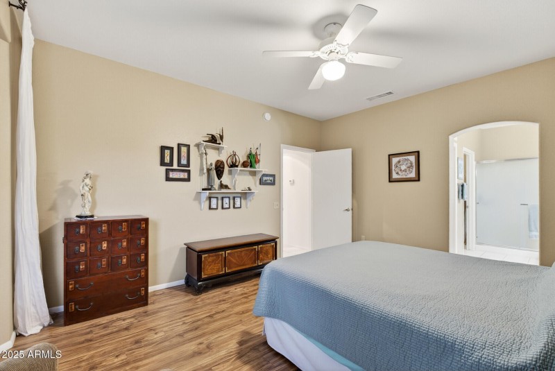 22_14307_W_Dusty_Trail_Blvd22_mls