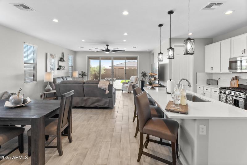 17745 W Running Deer Trl-10