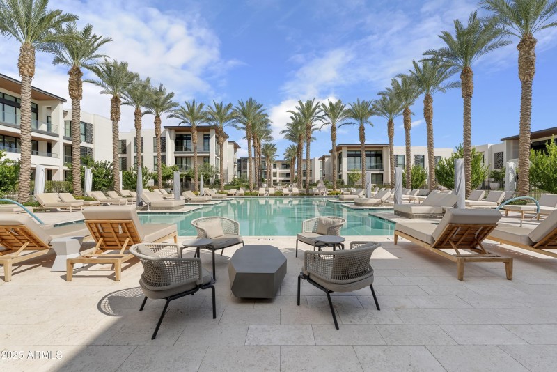 010_Community Amenities