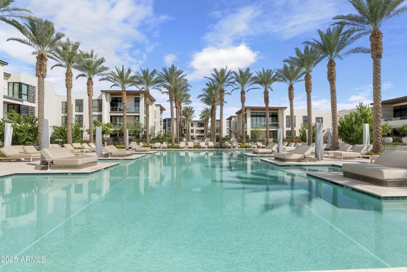 011_Community Amenities