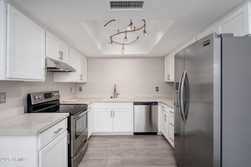 9411 E Jenan Dr, 10-08-2025 - 07