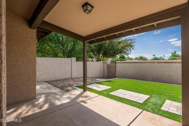 9411 E Jenan Dr, 10-08-2025 - 12