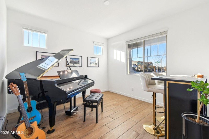 13-web-or-mls-E Domingo Rd-013