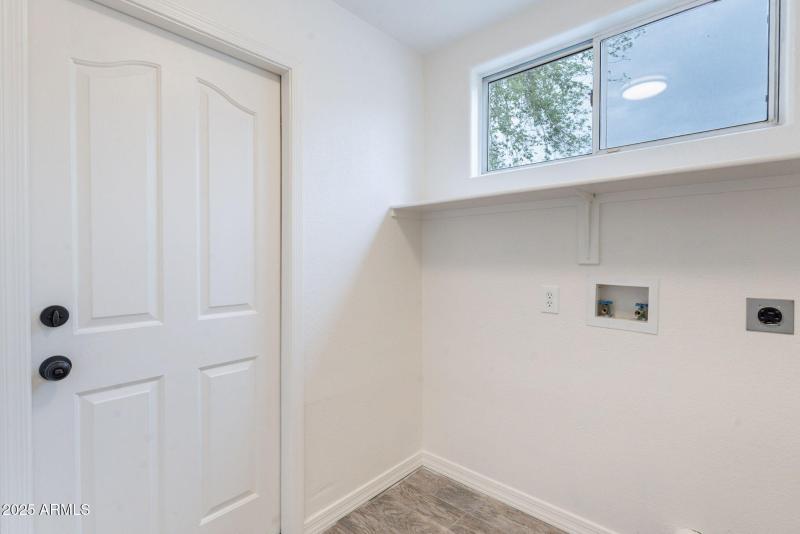 37-web-or-mls-Ashley-37