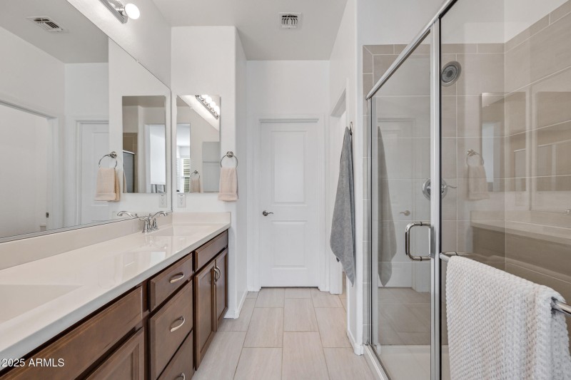 Primary En Suite