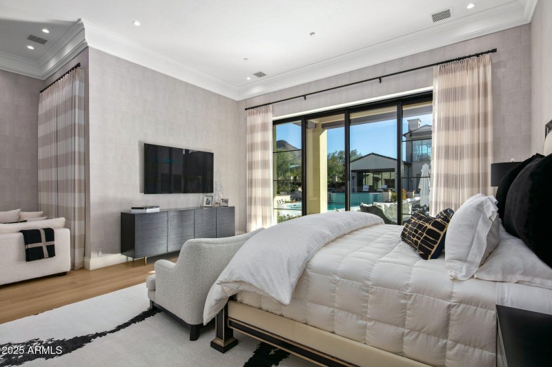 040_Primary Bedroom En Suite