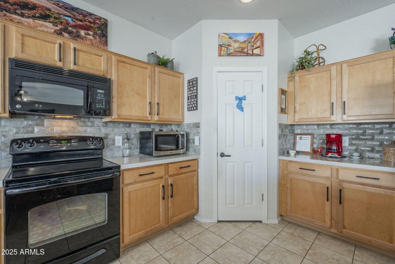 Walk in pantry