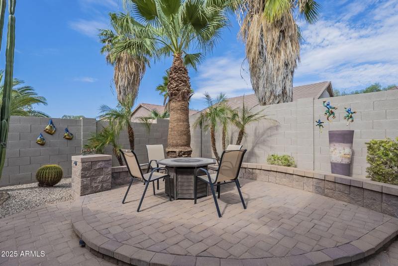 Covered patio to sundeck