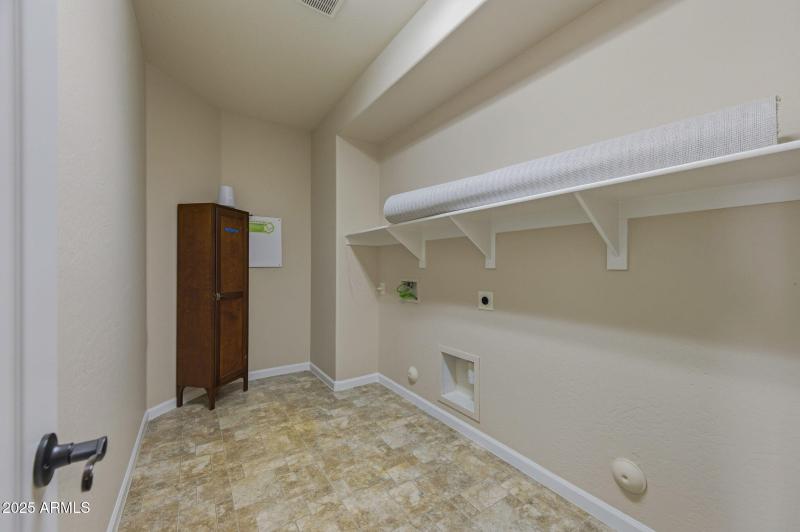 35-web-or-mls-40914 W Hopper Drive-35