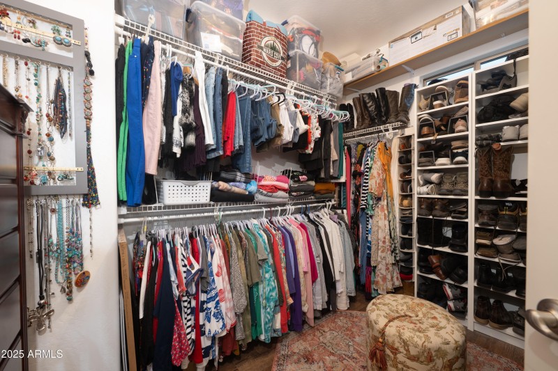 18019-La-Posada-Court-Closet