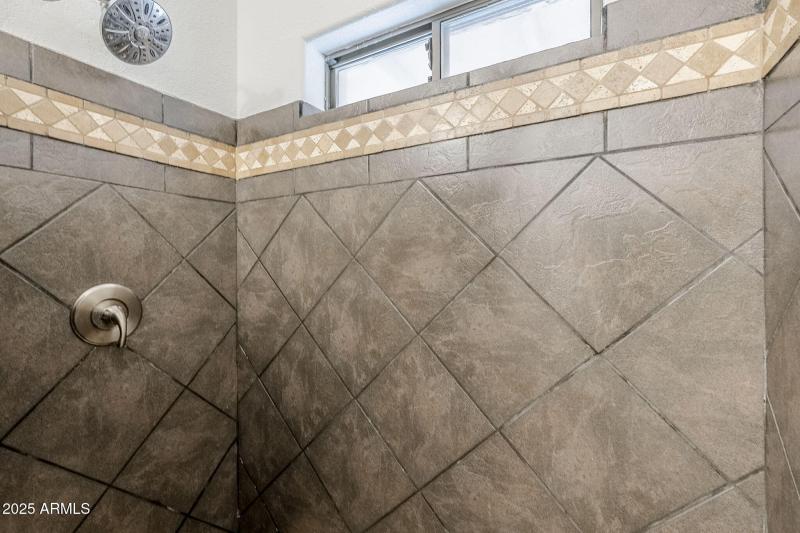 30-web-or-mls-Williams-22