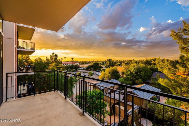 017__208 W Portland St UNIT360