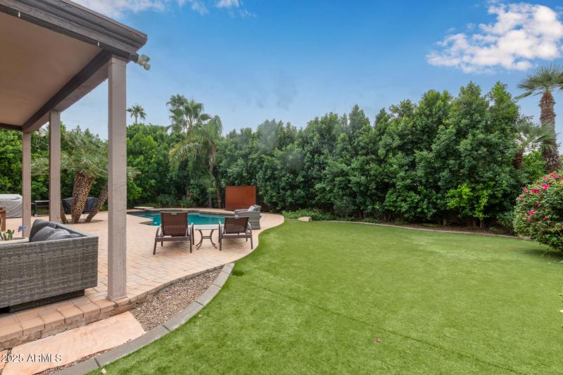 Mature trees for extra privacy