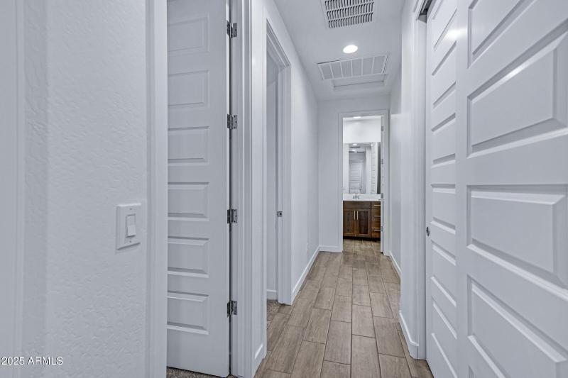 2532 W Hidalgo Ave-22