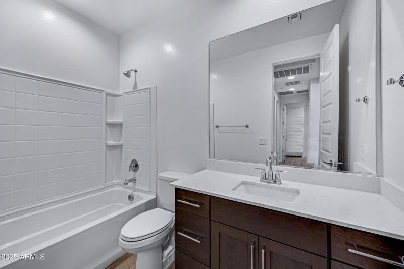 2532 W Hidalgo Ave-25