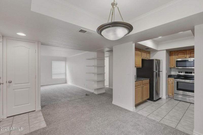 5-web-or-mls-Danbury-5