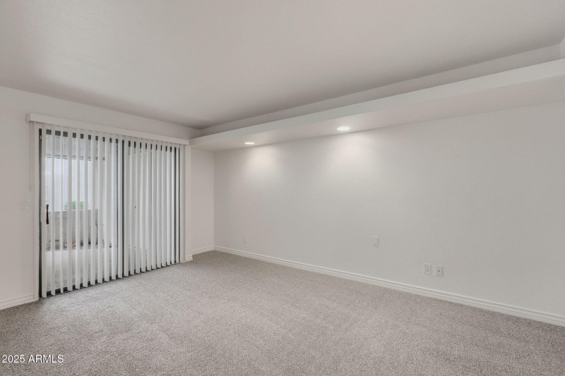 17-web-or-mls-Danbury-17