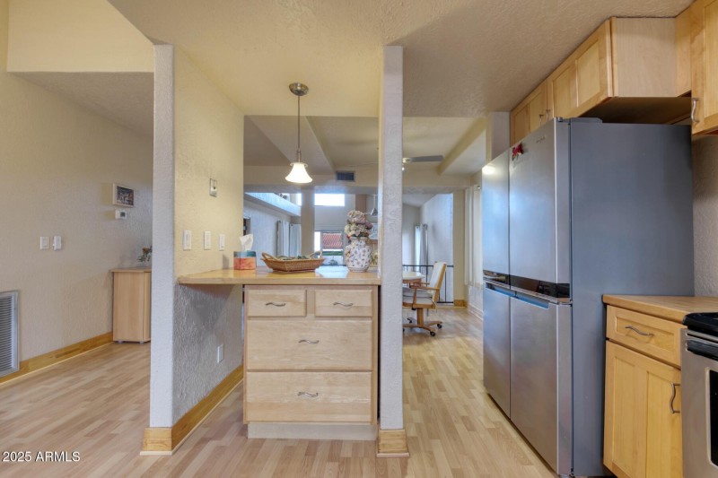 082048-4357 Plaza Oro Loma