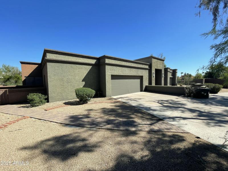 Plenty of Parking space for guests