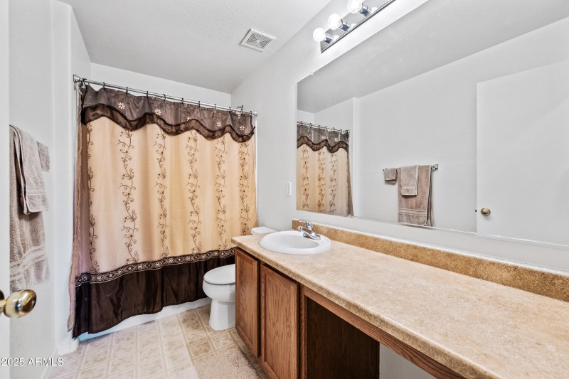 29-secondary bath6336WBR-ocupix