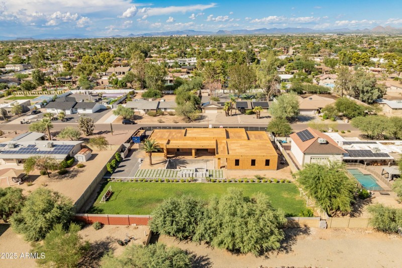 6101 E Joan De Arc Ave-11