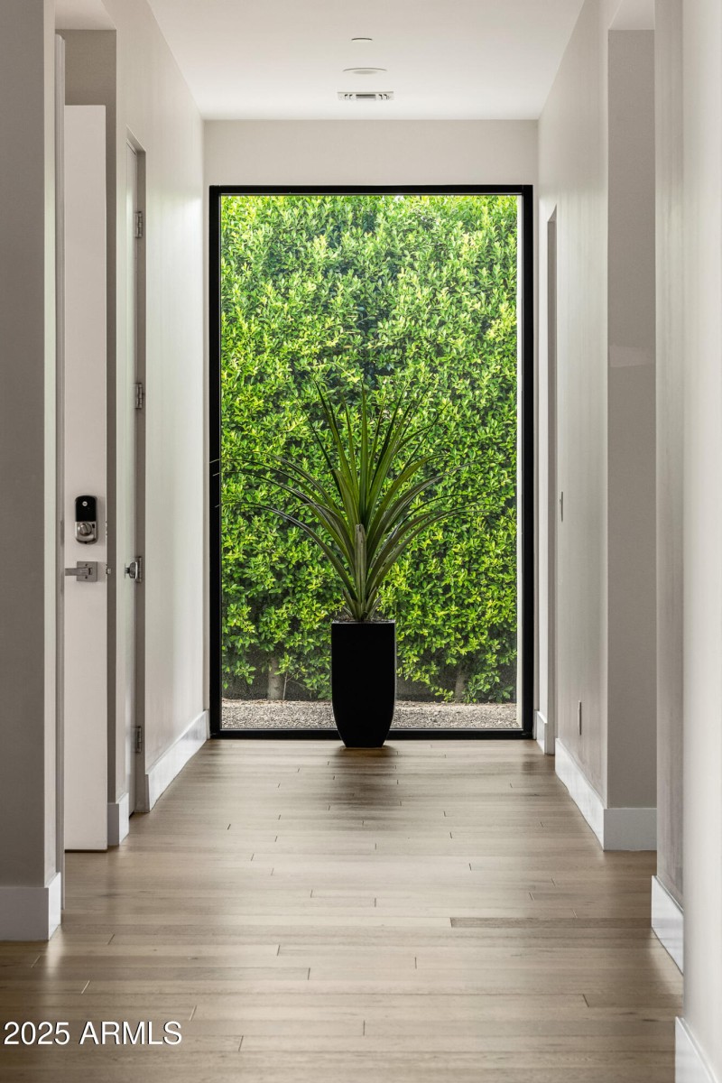 31primary wing hallway_vert