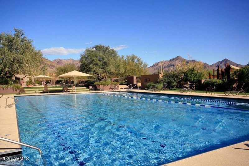 Desert-Camp-Community-Pool