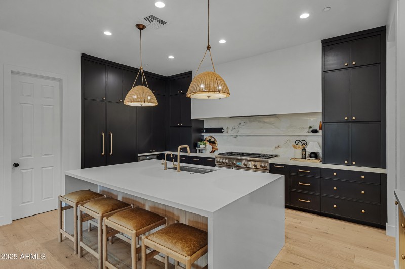 17708 N 92nd St-25
