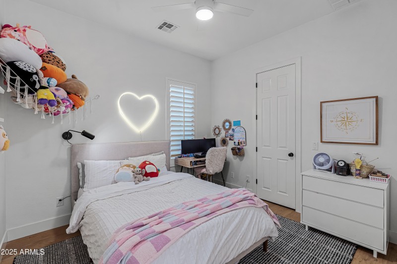 17708 N 92nd St-15
