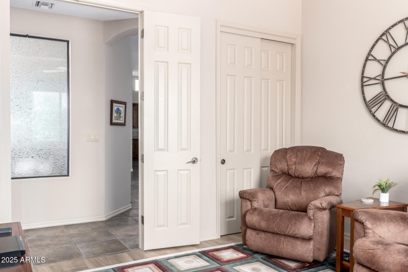 3rd bedroom or den
