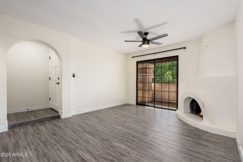 7557 N Dreamy Draw Dr UNIT 219 - 04