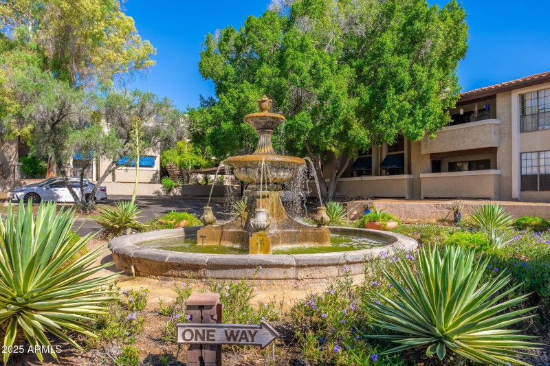 The Pointe Condominiums - 01