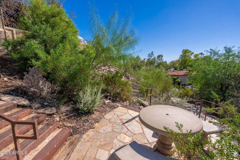 The Pointe Condominiums - 11