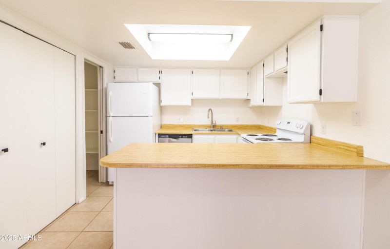 kitchen (1 of 1)