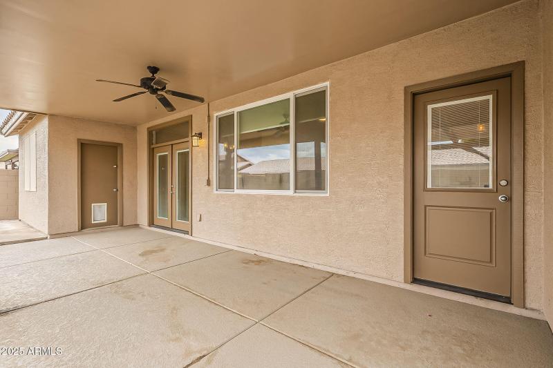 39-web-or-mls-Desert Bloom-39