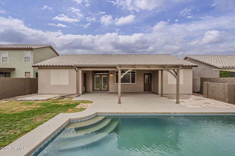 42-web-or-mls-Desert Bloom-42