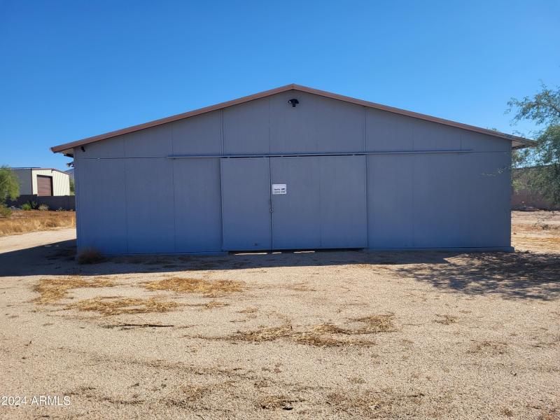 Barn
